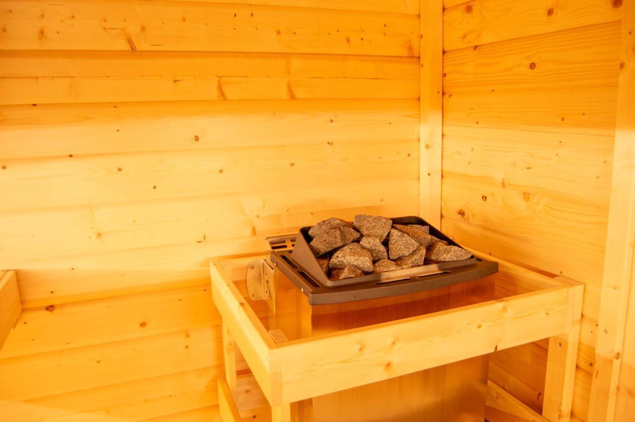 Wellnessoase Mitten In Der Wasserfallstadt Triberg Triberg im Schwarzwald Екстер'єр фото