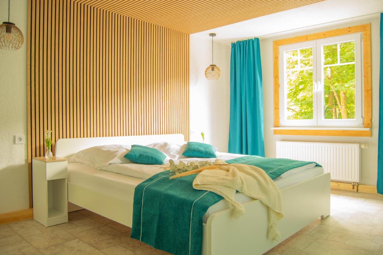 Wellnessoase Mitten In Der Wasserfallstadt Triberg Triberg im Schwarzwald Екстер'єр фото